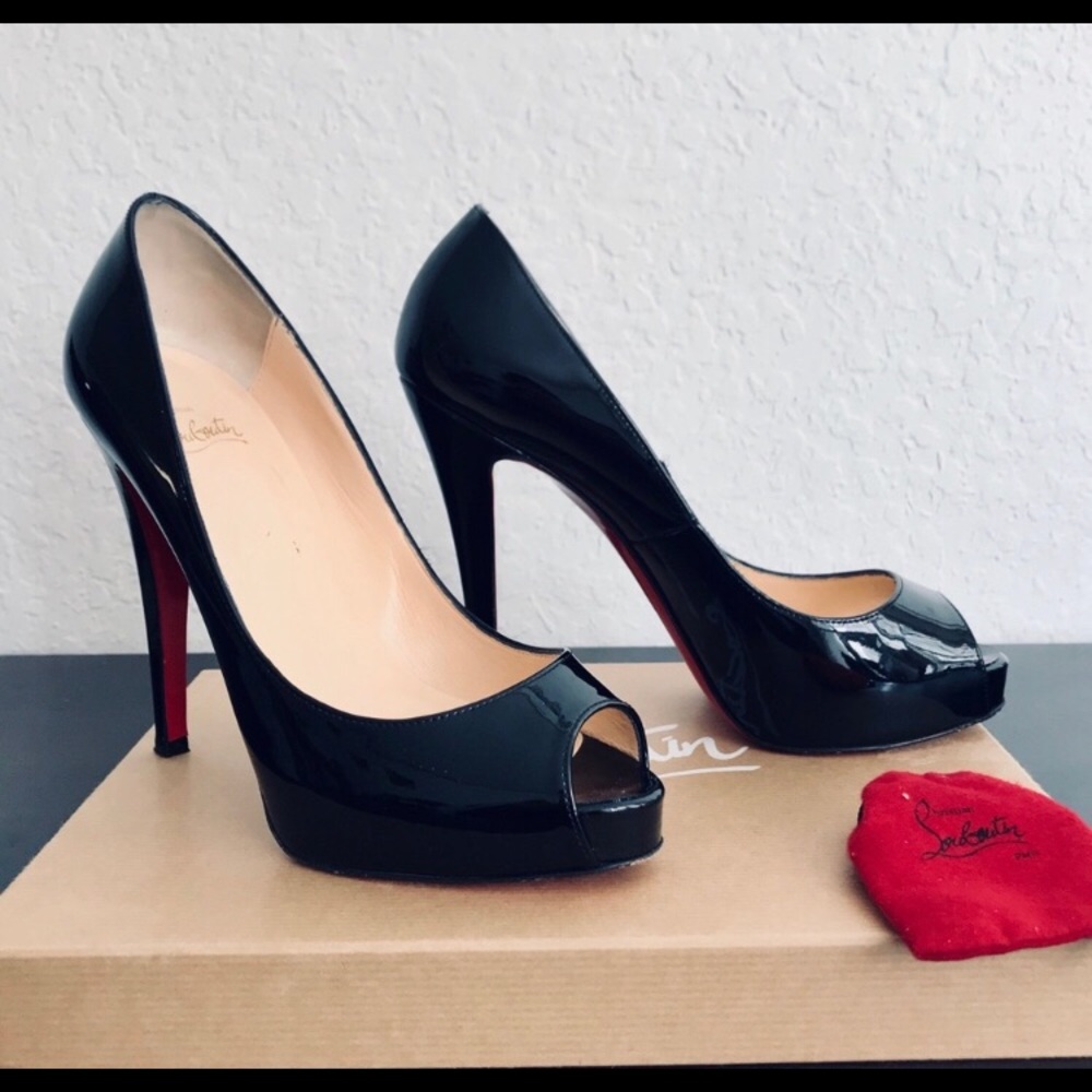 Very Prive 120 black patent heels